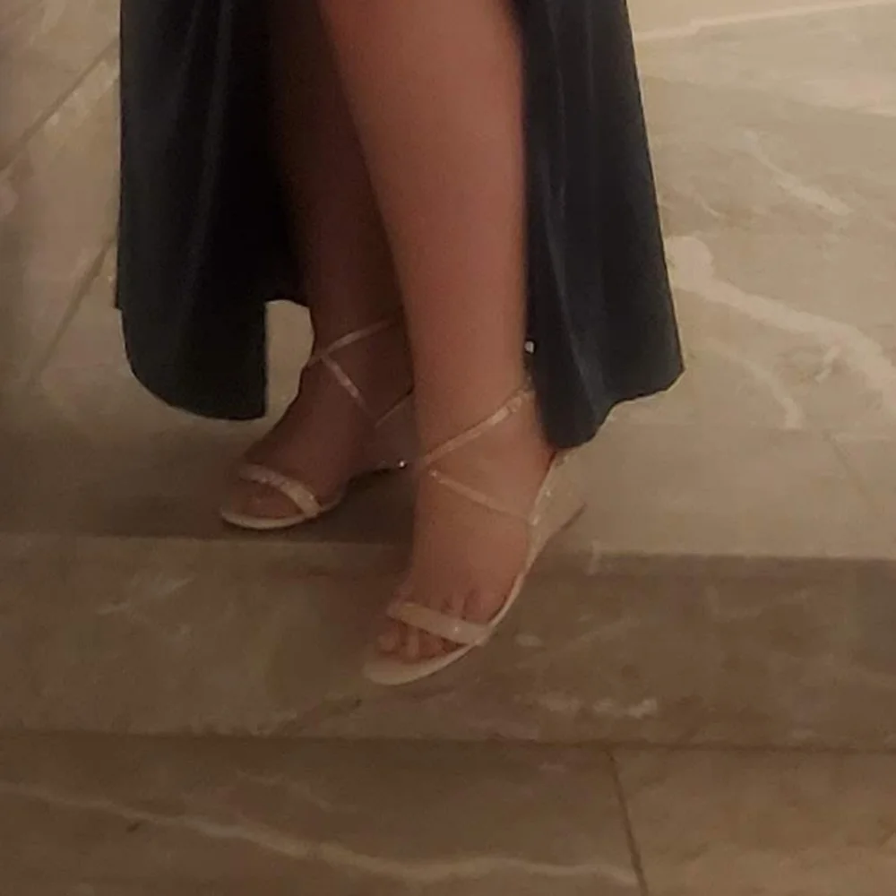 🌞2/$30 // STEVE MADDEN: Crystal Crisscross Strap Wedge Sandals - Picture 13 of 13